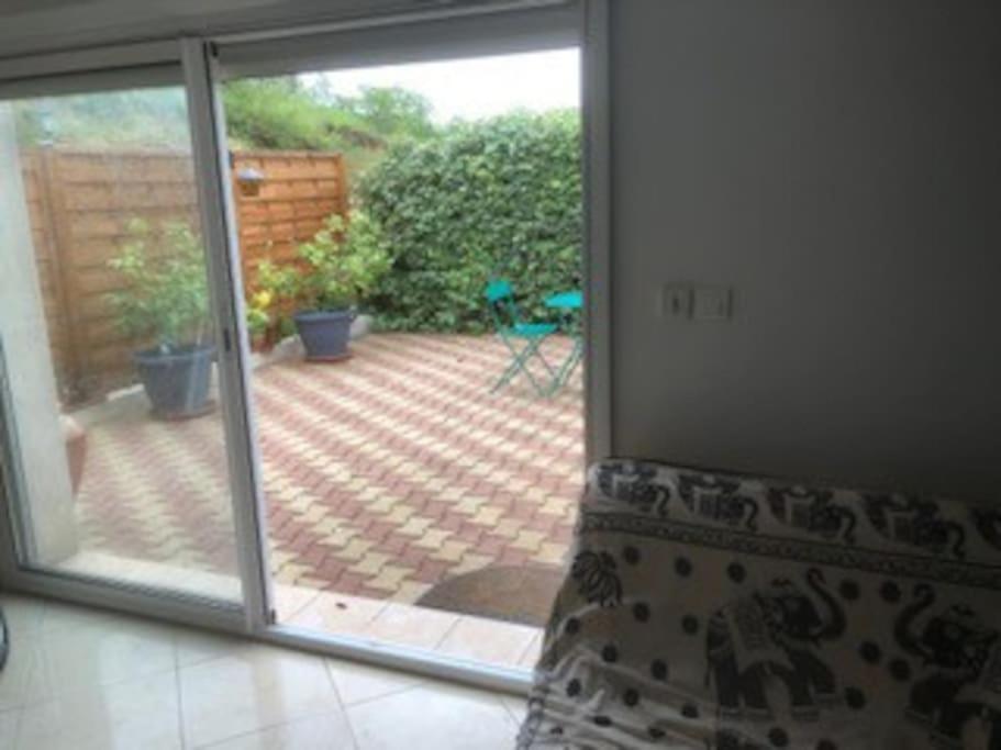 Maison Dans Une Propriete Avec Une Cour Corneilhan Exteriér fotografie